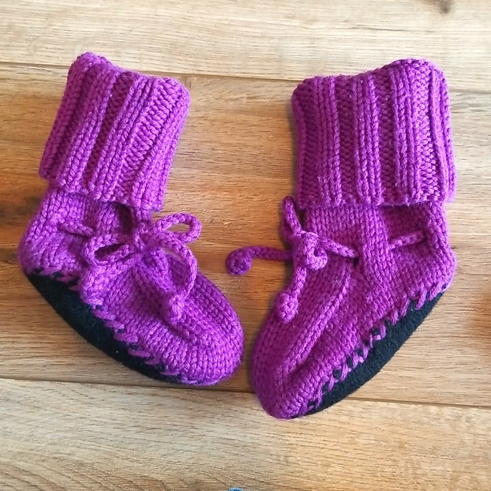 18-24M Merino Wool, Sloomb Gold, Purple Iris Baby Booties, Slippers, runs small